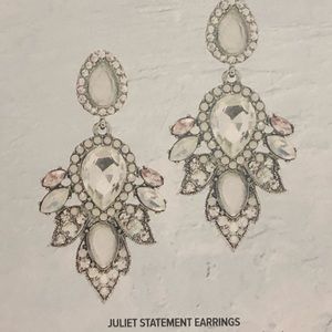 Chloe + Isabel Jewelry - Juliet Statement Earrings Chloe + Isabel Jewelry - Juliet Statement Earrings